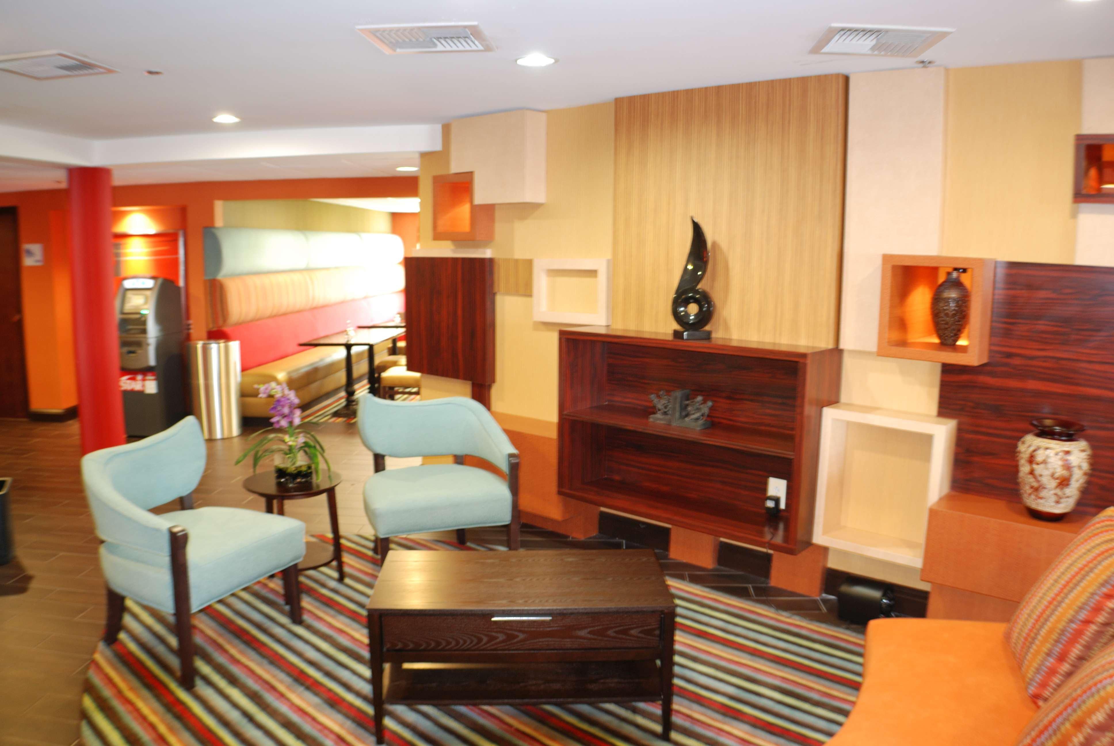 Holiday Inn Express Nashville W-I40, An Ihg Hotel Extérieur photo